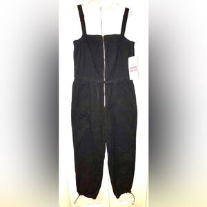 Celebrity Pink Juniors Zip Front Jumpsuit with front Tie, Size L Black